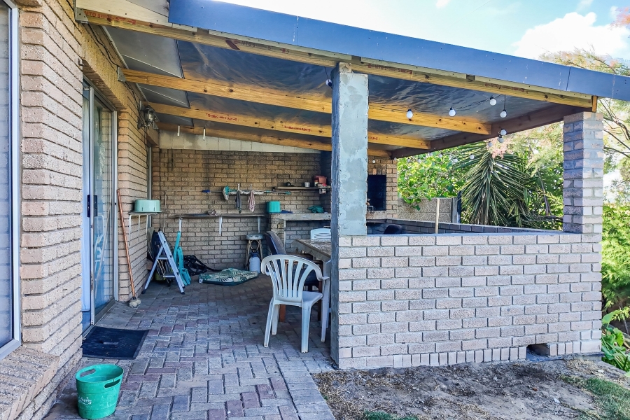 4 Bedroom Property for Sale in Riverside Western Cape